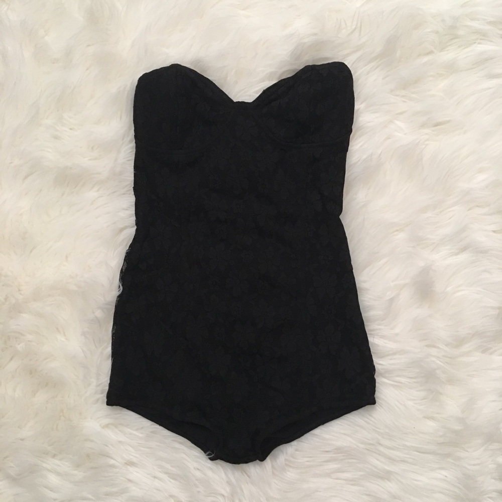 Motel rocks black lace strapless bodysuit
